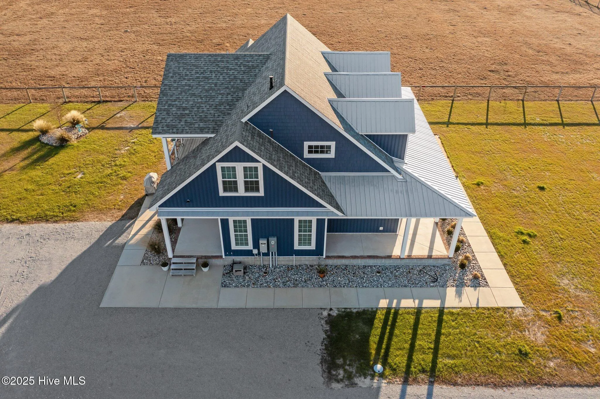 Peletier, North Carolina 28584, United States, 3 Bedrooms Bedrooms, ,4 BathroomsBathrooms,Residential,Pending,16878