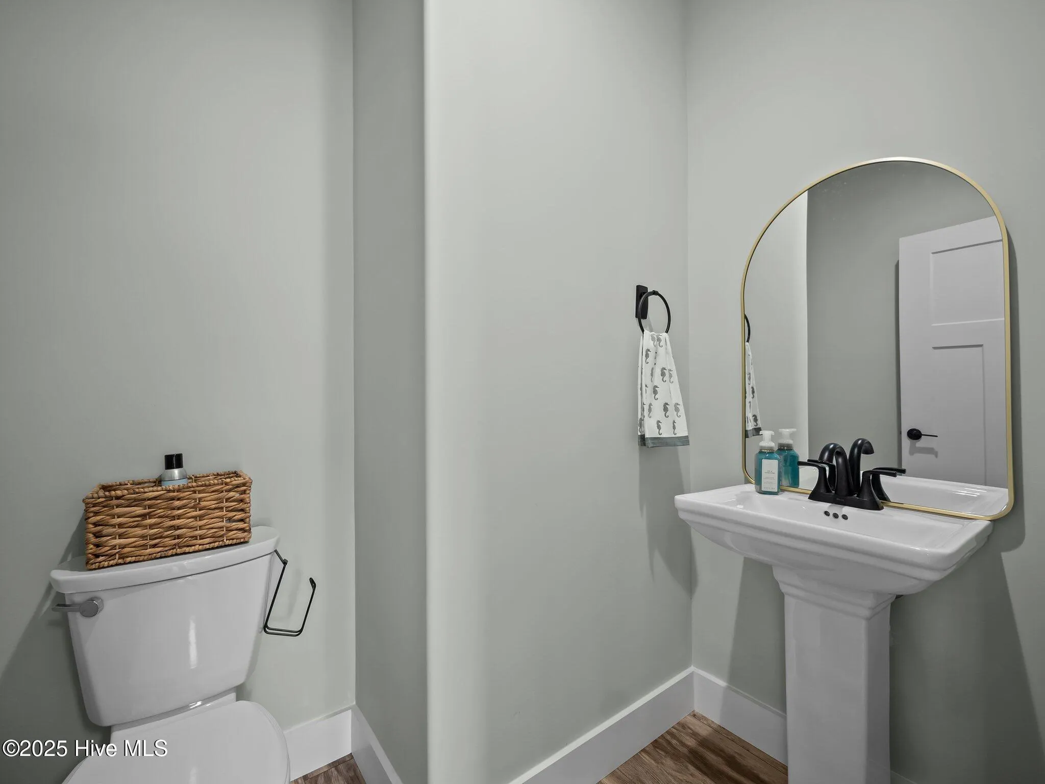 Peletier, North Carolina 28584, United States, 3 Bedrooms Bedrooms, ,4 BathroomsBathrooms,Residential,Pending,16878