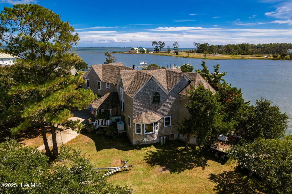 Photo of 102 Gibbs Circle, Beaufort, NC 28516 (MLS # 100531265)