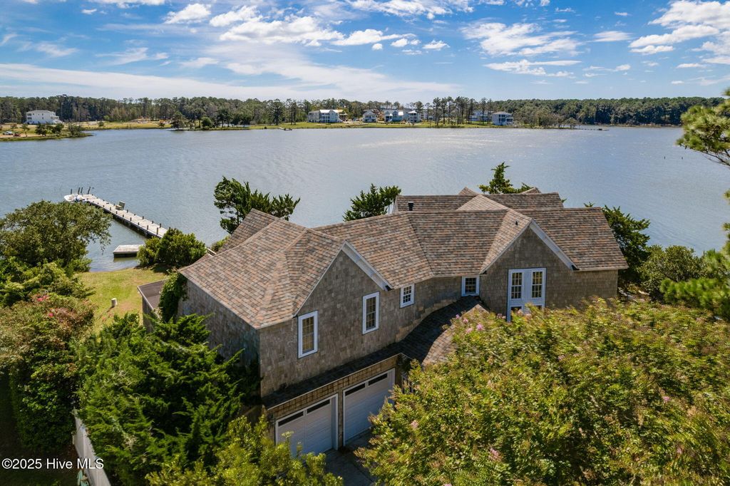 Photo of 102 Gibbs Circle, Beaufort, NC 28516 (MLS # 100531265)