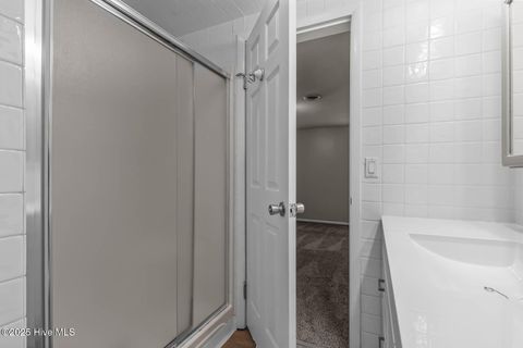 Tiny photo for 1253 E Davis Road, Jacksonville, NC 28546 (MLS # 100538481)