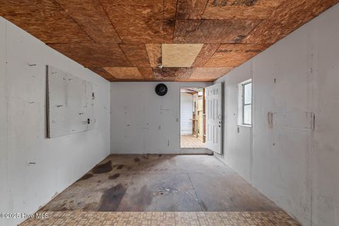 Tiny photo for 1253 E Davis Road, Jacksonville, NC 28546 (MLS # 100538481)