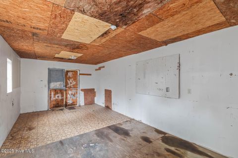 Tiny photo for 1253 E Davis Road, Jacksonville, NC 28546 (MLS # 100538481)