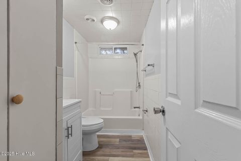 Tiny photo for 1253 E Davis Road, Jacksonville, NC 28546 (MLS # 100538481)