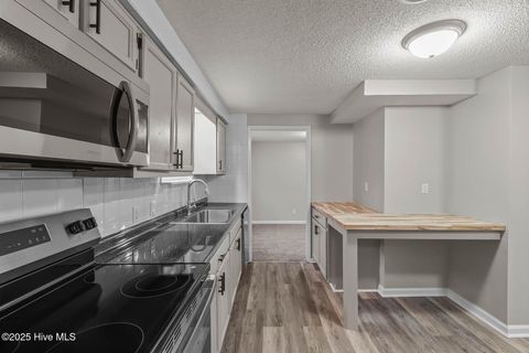 Tiny photo for 1253 E Davis Road, Jacksonville, NC 28546 (MLS # 100538481)