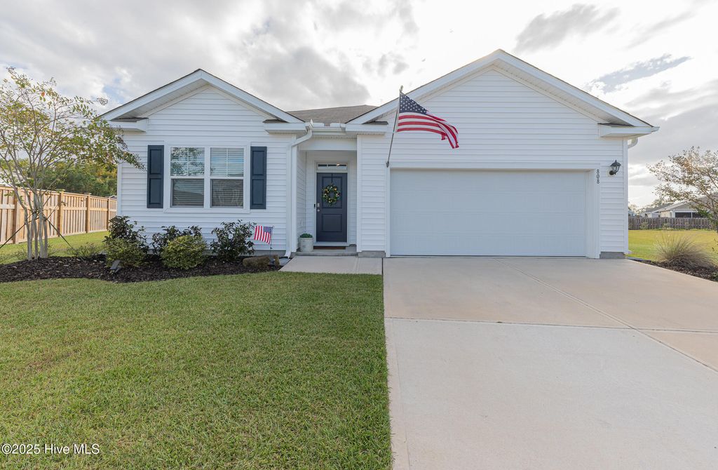 Photo of 808 Delta Court, Wilmington, NC 28401 (MLS # 100534107)