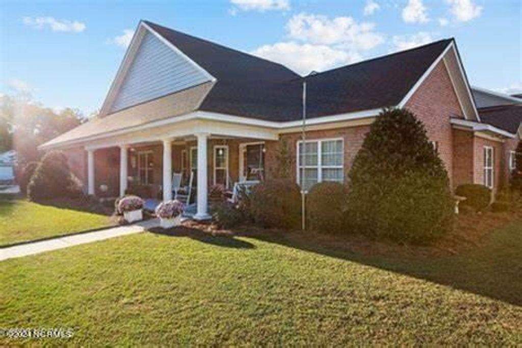 Photo of 113 Albemarle Drive, Washington, NC 27889 (MLS # 100516578)