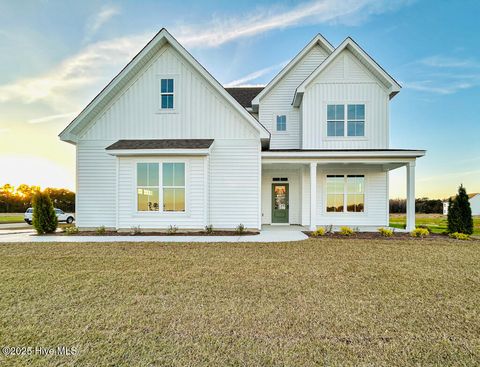 100 Poppy Place Hubert NC 28539