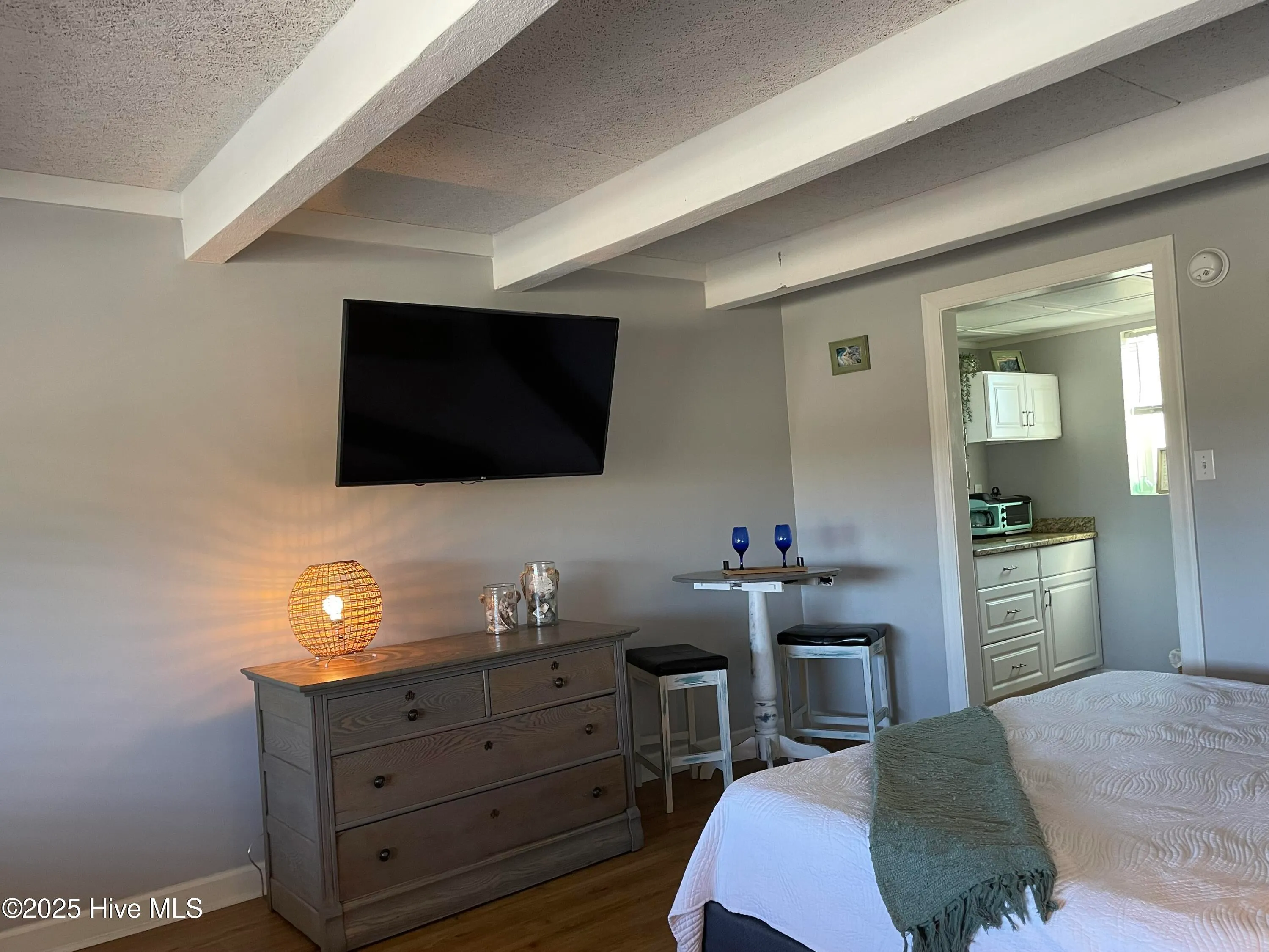 Wilmington, North Carolina 28403, United States, 1 Bedroom Bedrooms, ,1 BathroomBathrooms,Residential,Pending,109850