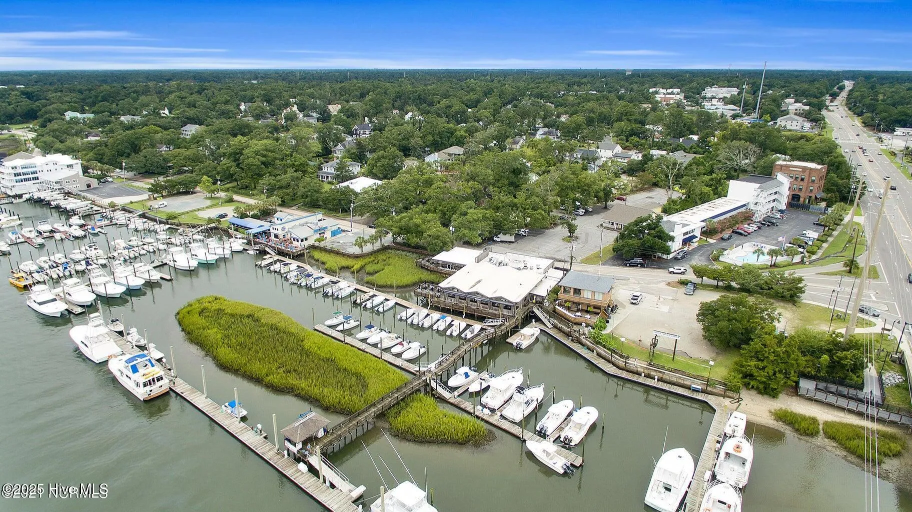 Wilmington, North Carolina 28403, United States, 1 Bedroom Bedrooms, ,1 BathroomBathrooms,Residential,Pending,109850