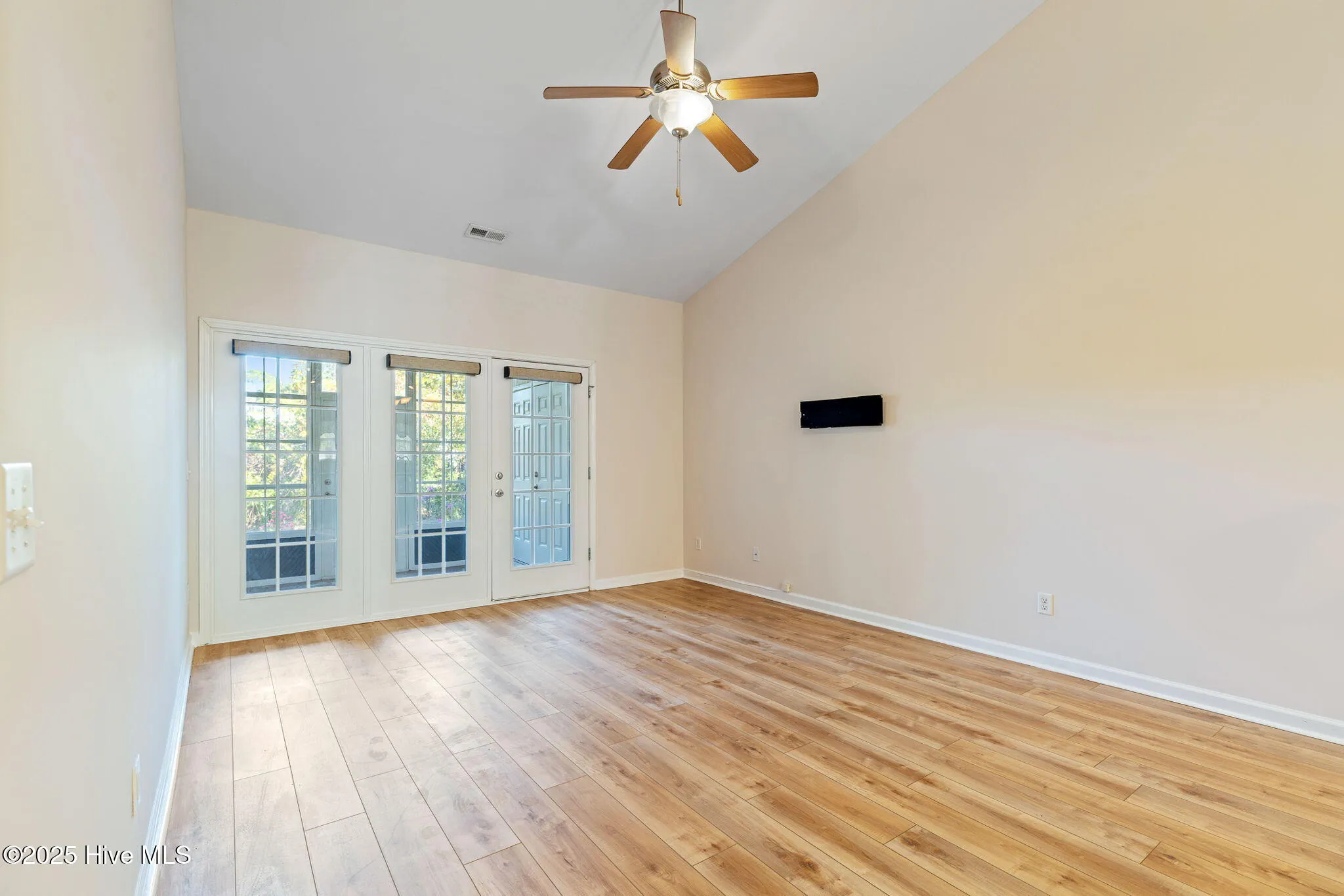 Wilmington, North Carolina 28412, United States, 2 Bedrooms Bedrooms, ,2 BathroomsBathrooms,Residential,Active,246075