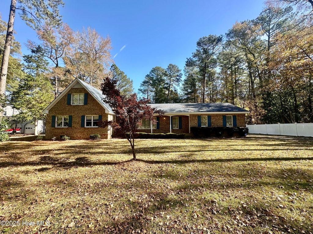 Photo of 107 Matheson Drive, Ahoskie, NC 27910 (MLS # 100540931)
