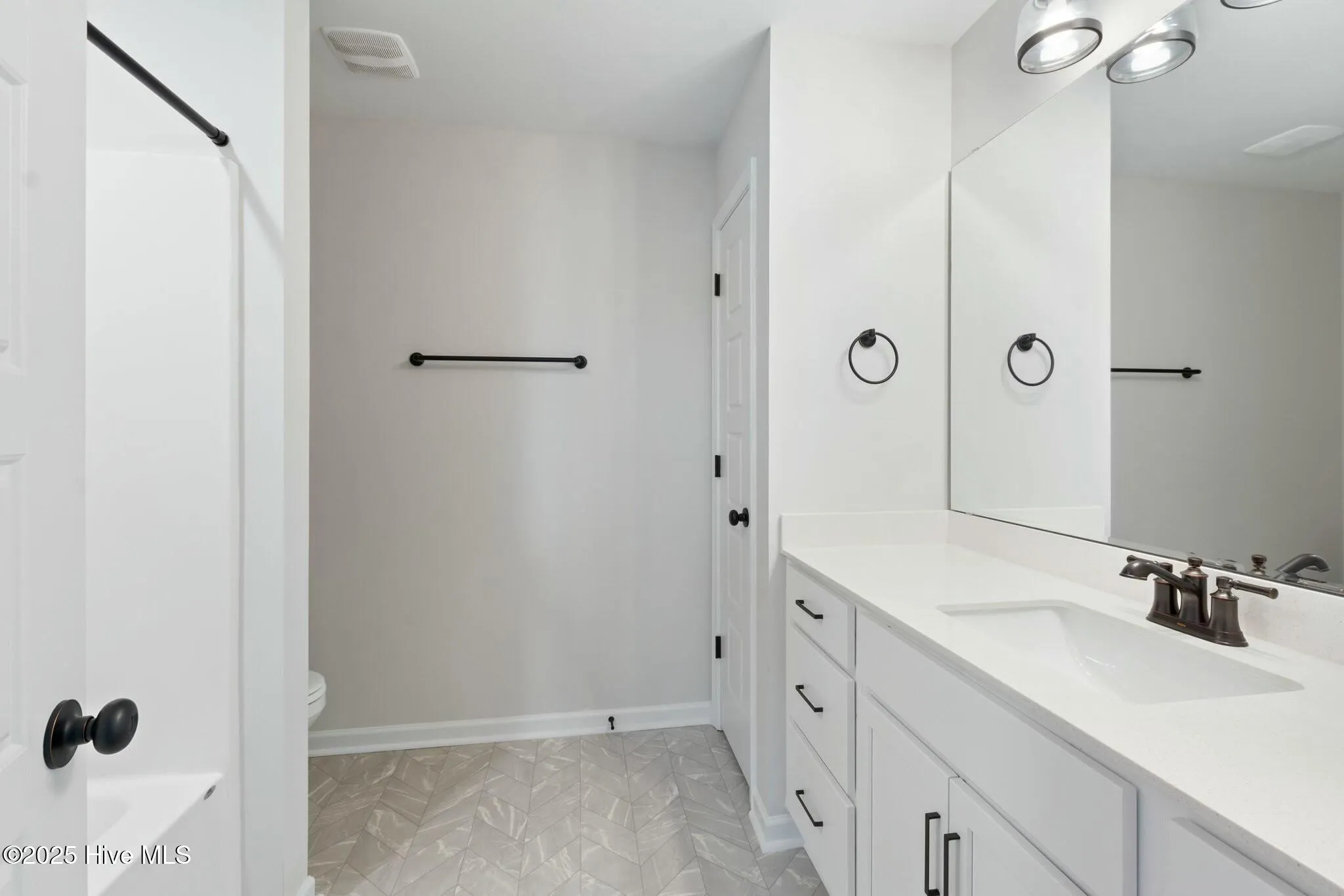 Leland, North Carolina 28479, United States, 3 Bedrooms Bedrooms, ,3 BathroomsBathrooms,Residential,Active,116596