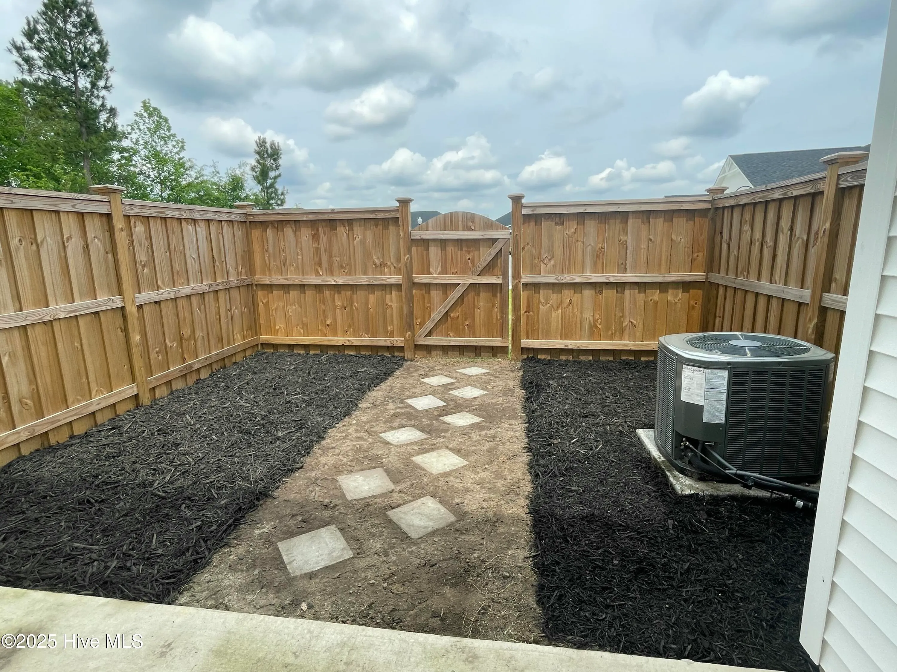 Leland, North Carolina 28479, United States, 3 Bedrooms Bedrooms, ,3 BathroomsBathrooms,Residential,Active,116596