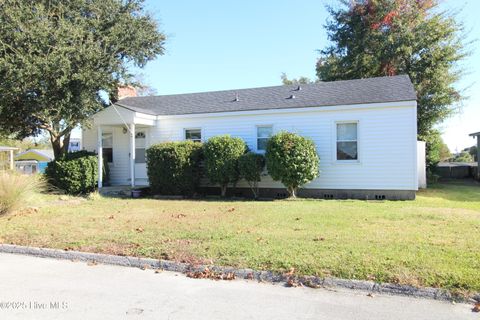301 S Chestnut Street Swansboro NC 28584