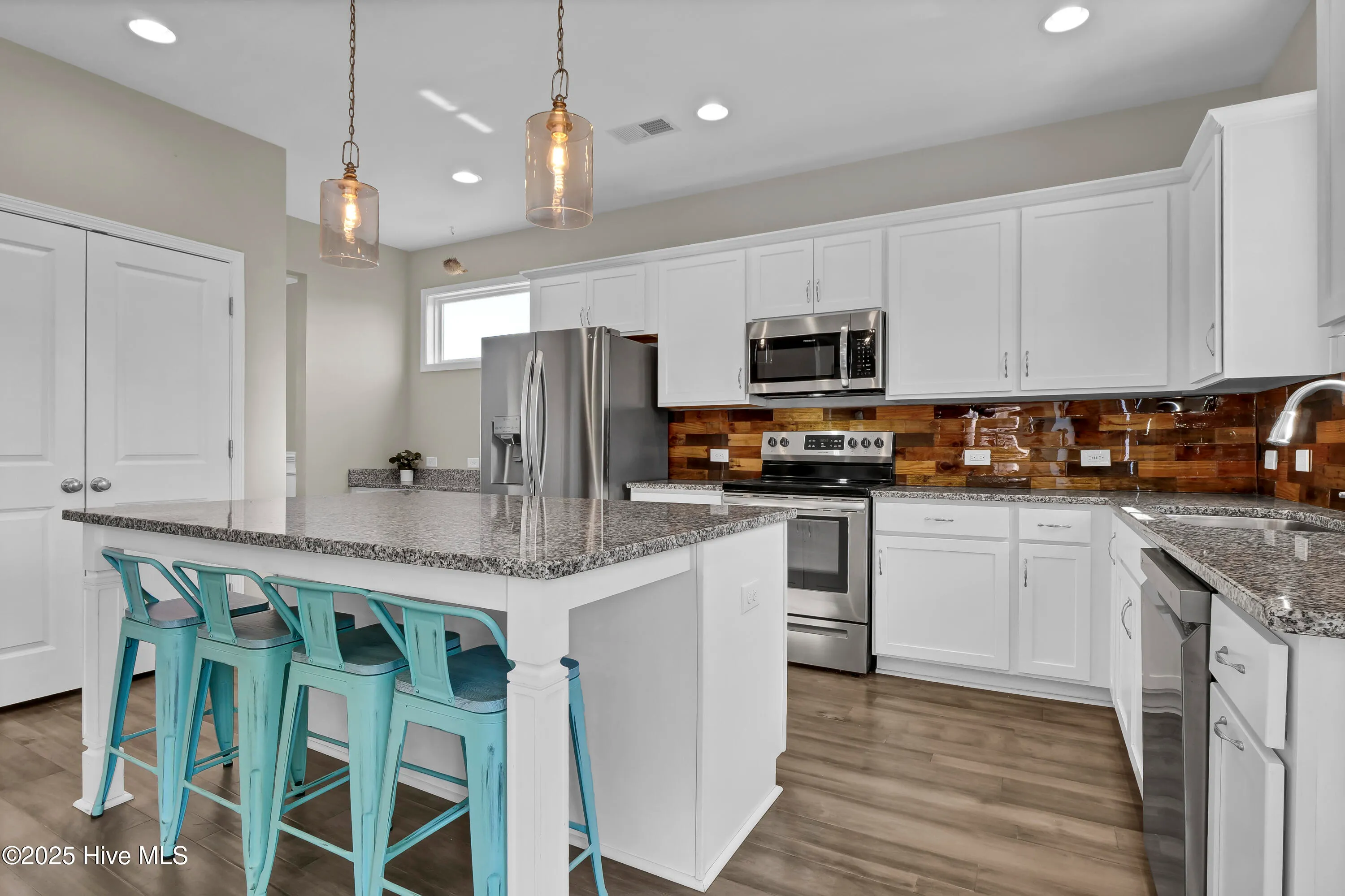 Rocky Point, North Carolina 28457, United States, 4 Bedrooms Bedrooms, ,3 BathroomsBathrooms,Residential,Active,20076