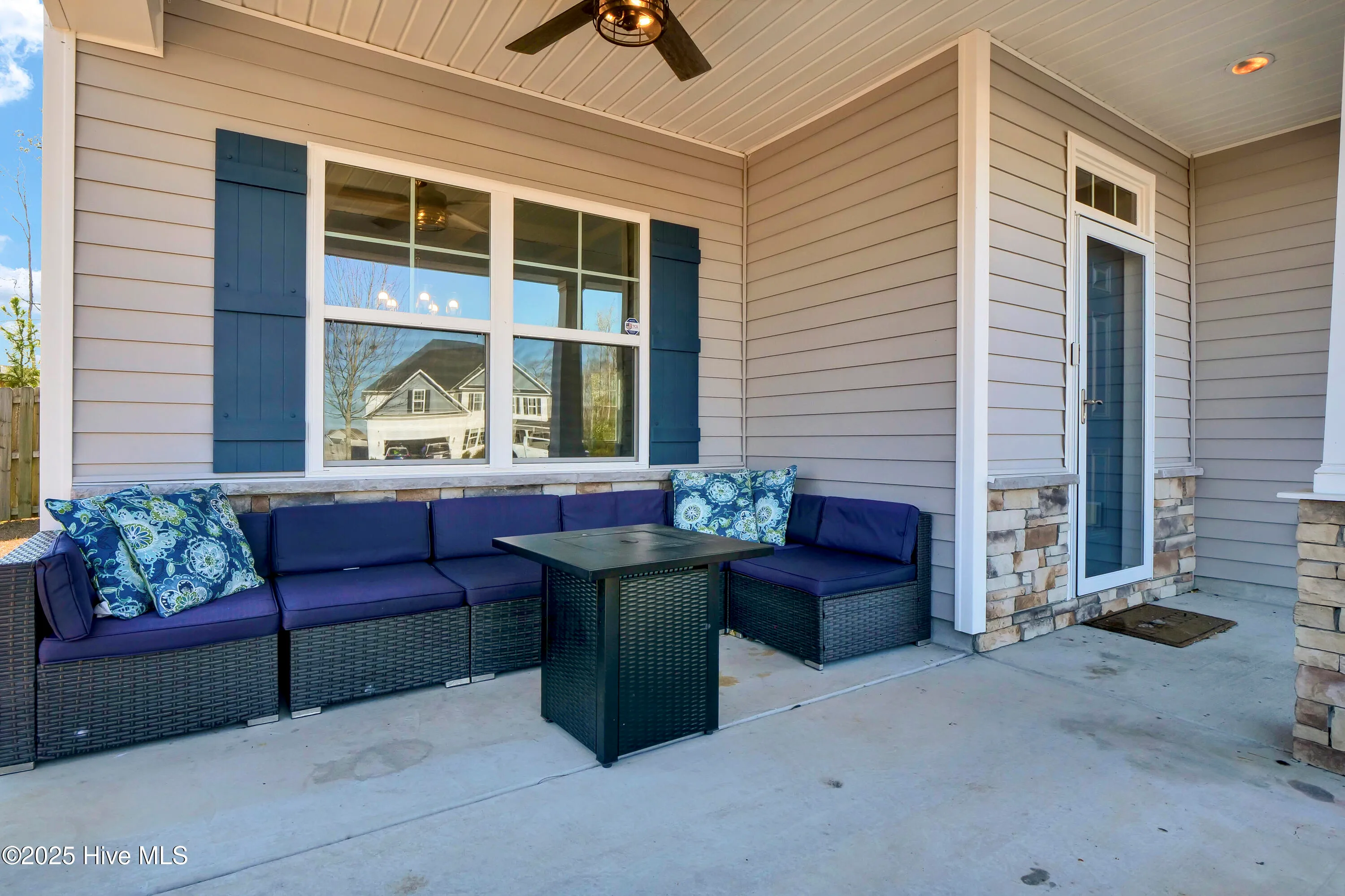 Rocky Point, North Carolina 28457, United States, 4 Bedrooms Bedrooms, ,3 BathroomsBathrooms,Residential,Active,20076