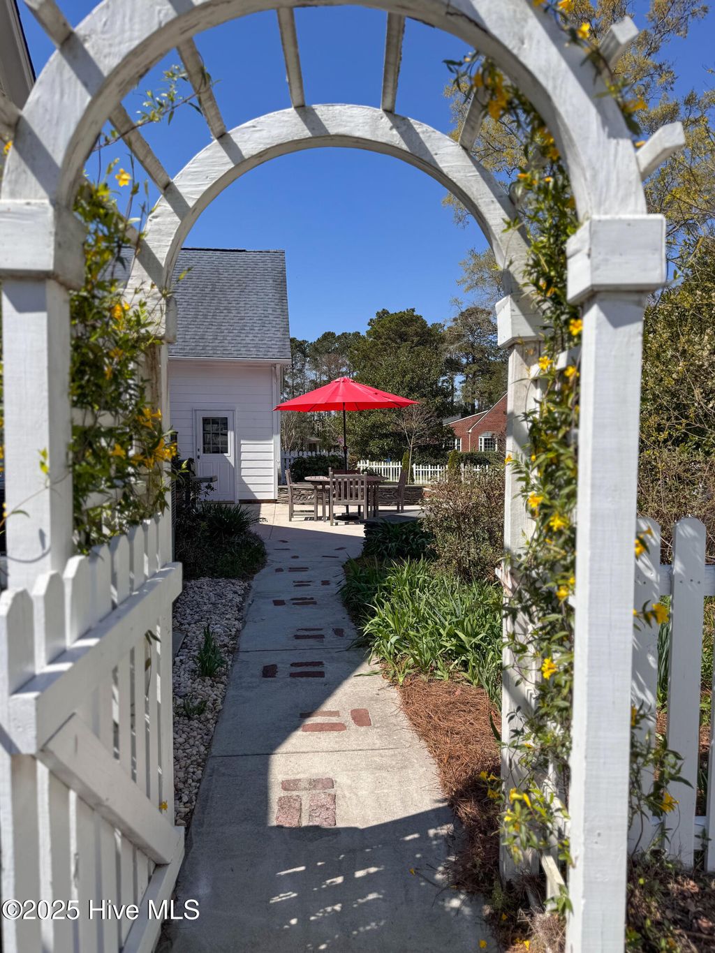 listing image 117