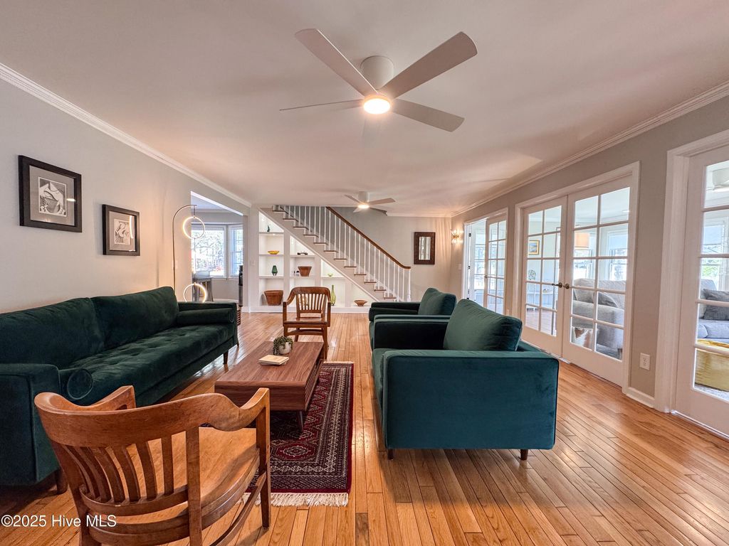 listing image 79