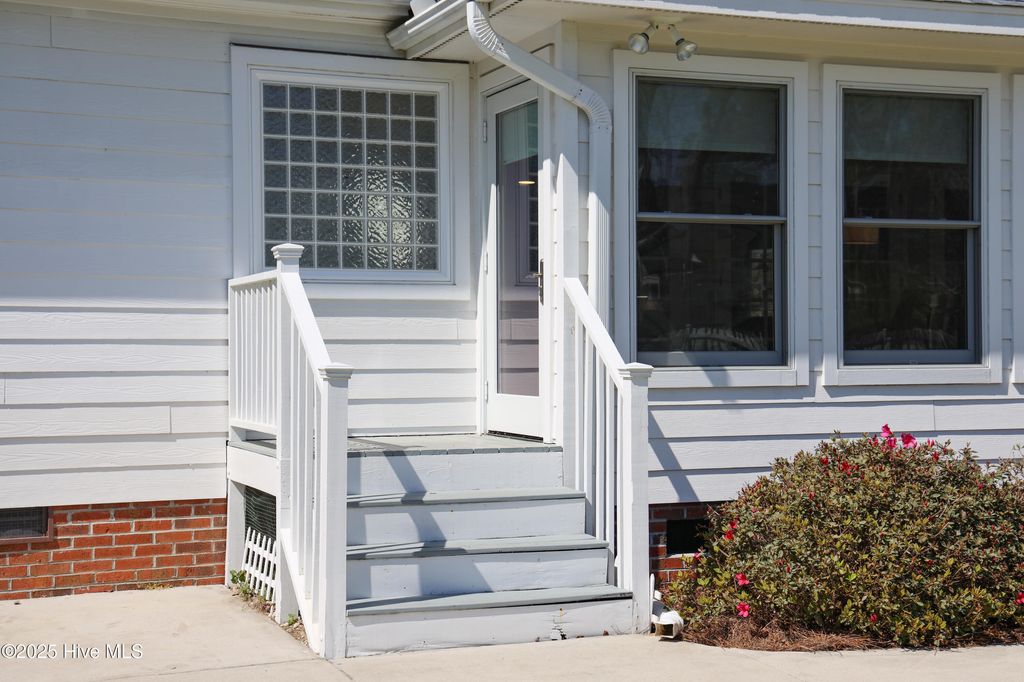 listing image 120