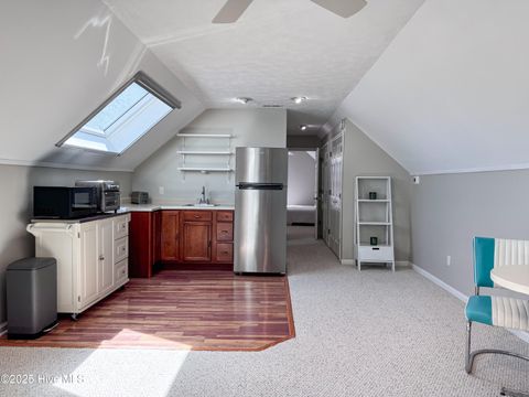 listing image 82