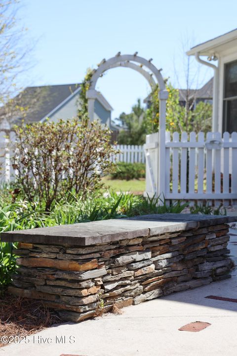 listing image 111