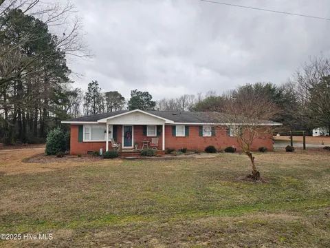 MLS: 100490296