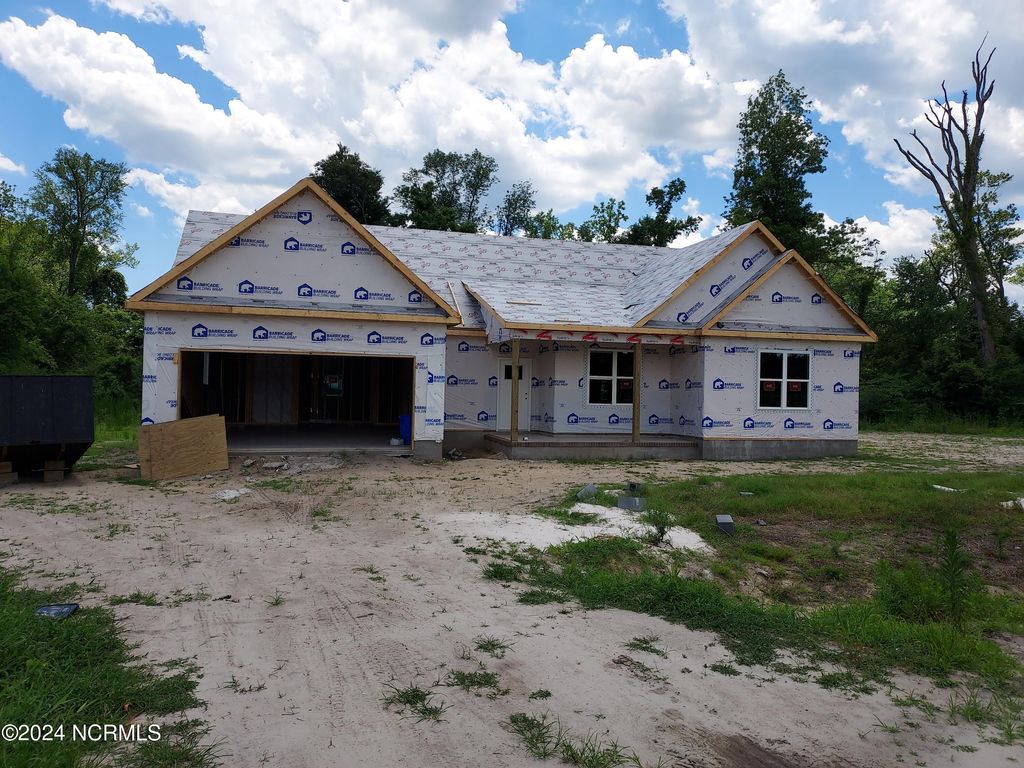 Photo of 665 Bright Harvest Drive, Maysville, NC 28555 (MLS # 100515663)