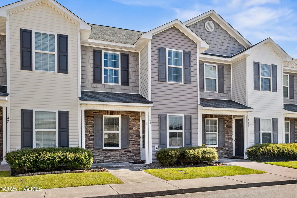 Photo of 149 Glen Cannon Drive, Jacksonville, NC 28546 (MLS # 100531734)