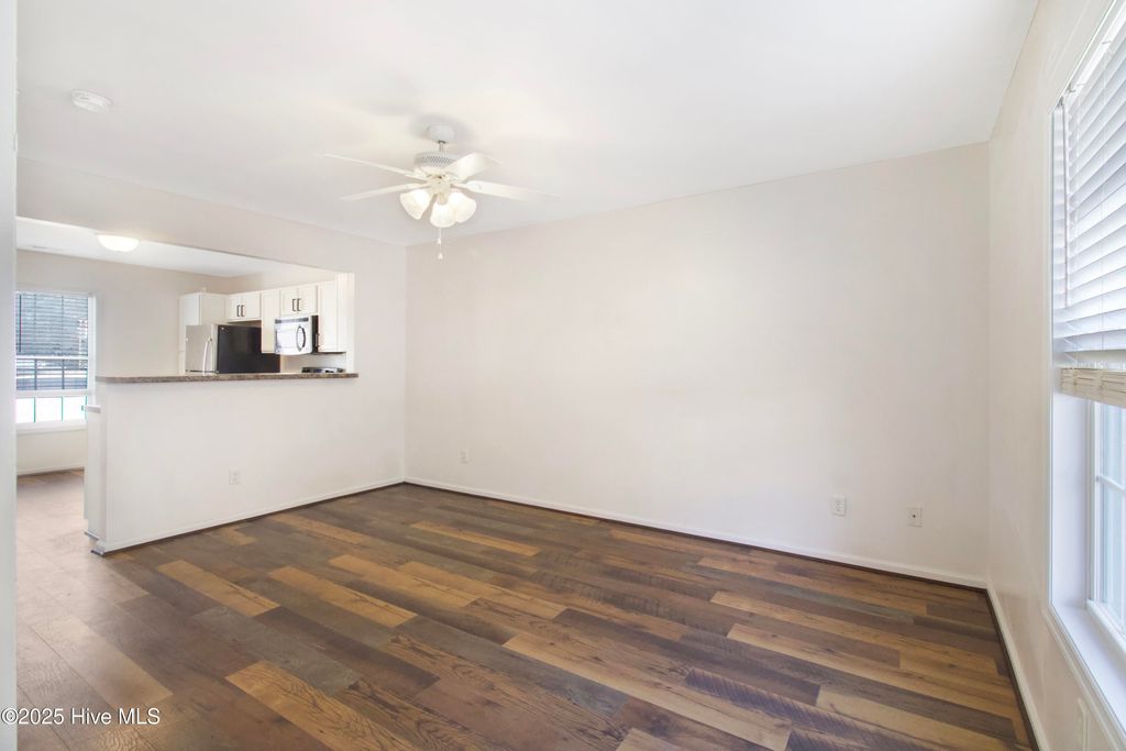 Photo of 134 Cornerstone Place, Jacksonville, NC 28546 (MLS # 100535024)