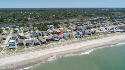 A home in Oak Island