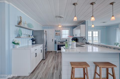 A home in Oak Island