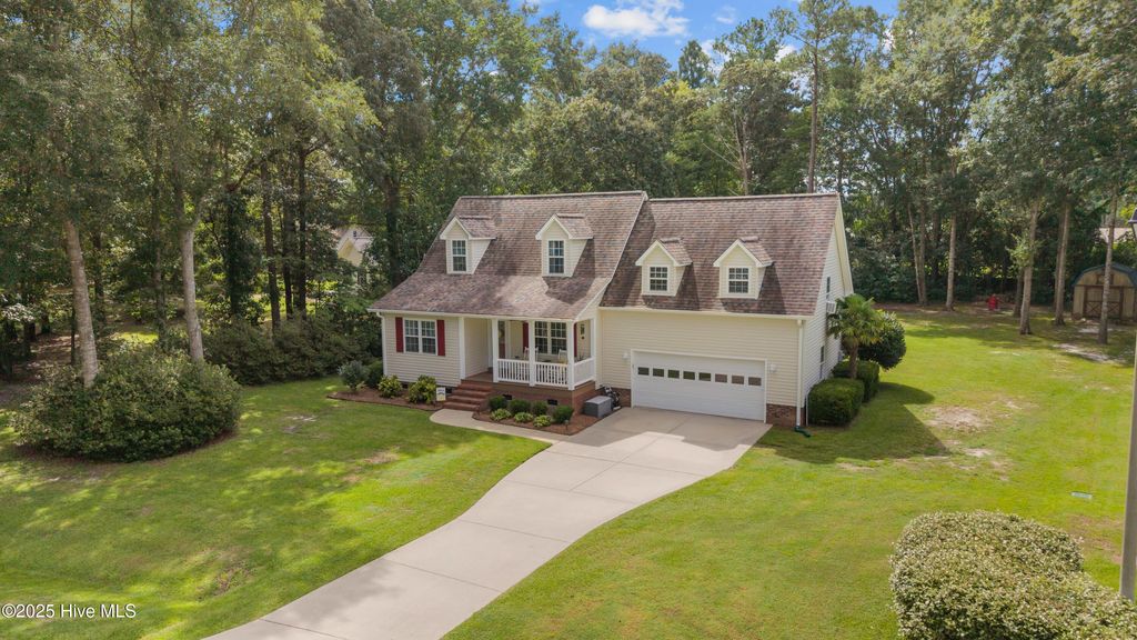 Photo of 548 Deer Run Road, New Bern, NC 28562 (MLS # 100524420)