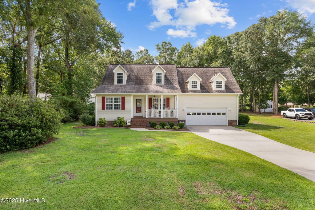 Photo of 548 Deer Run Road, New Bern, NC 28562 (MLS # 100524420)