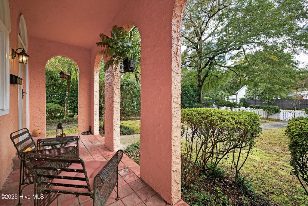 Photo of 1411 Hawthorne Road, Wilmington, NC 28403 (MLS # 100540787)