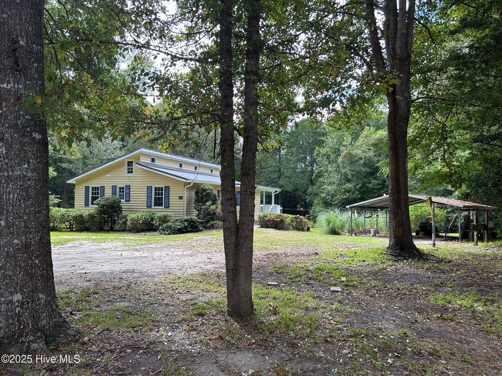 Photo of 283 Tuliptree Road SW, Supply, NC 28462 (MLS # 100530251)