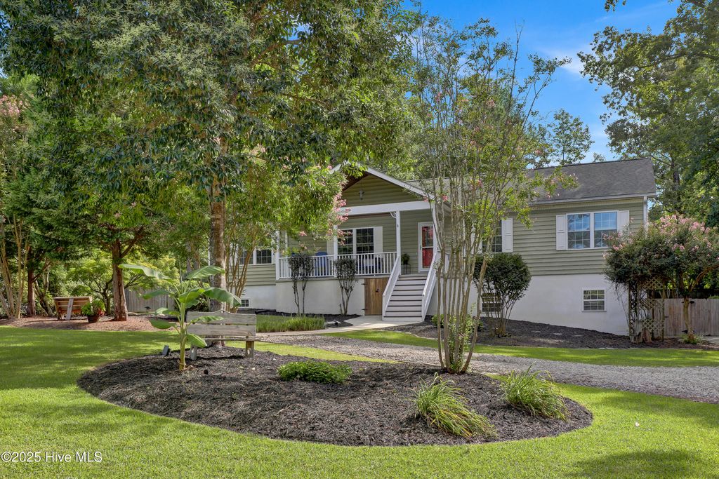 Photo of 324 Knollwood Drive, Hampstead, NC 28443 (MLS # 100525389)