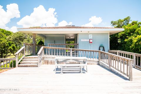 A home in Oak Island