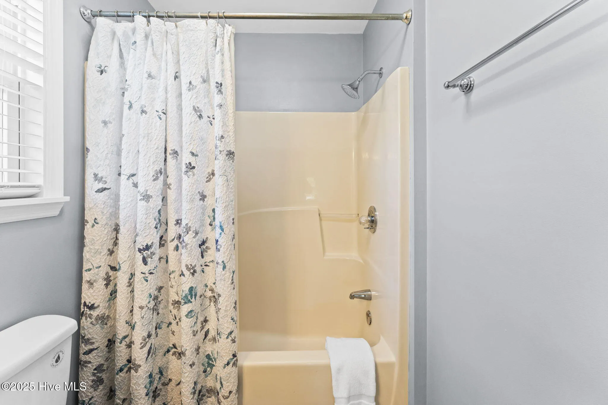 Oak Island, North Carolina 28465, United States, 3 Bedrooms Bedrooms, ,2 BathroomsBathrooms,Residential,Pending,217061