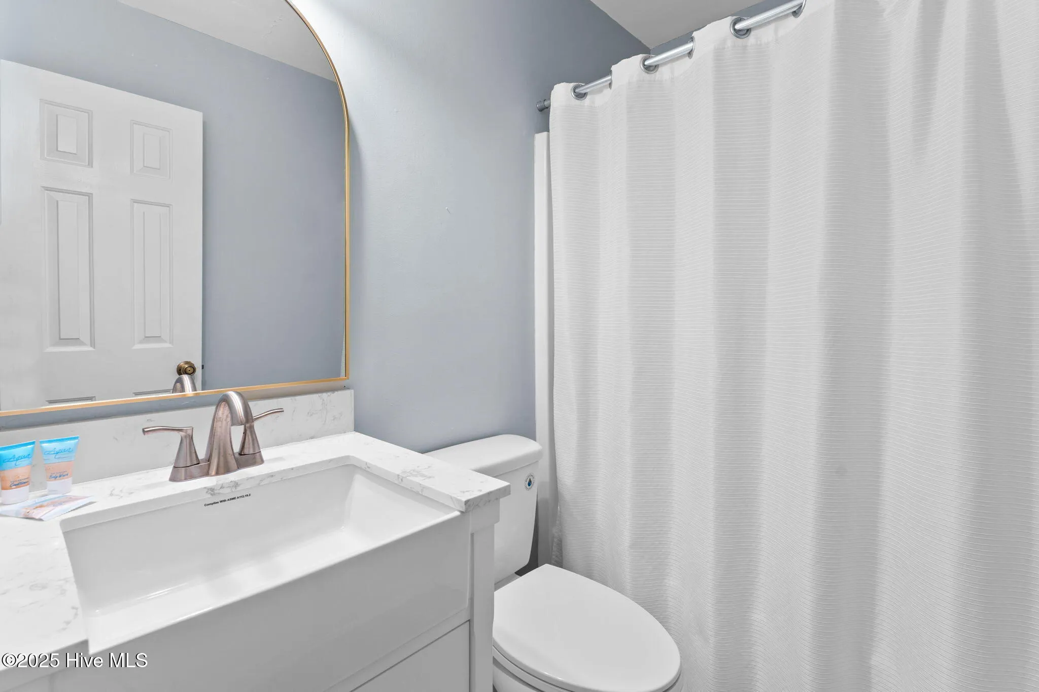 Oak Island, North Carolina 28465, United States, 3 Bedrooms Bedrooms, ,2 BathroomsBathrooms,Residential,Pending,217061