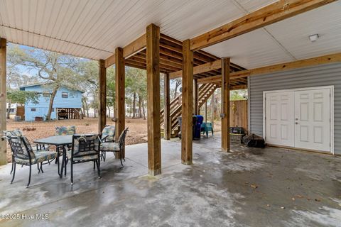 A home in Oak Island