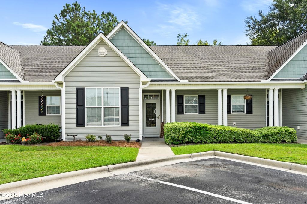 Photo of 1004 Dandy Court, Leland, NC 28451 (MLS # 100527552)