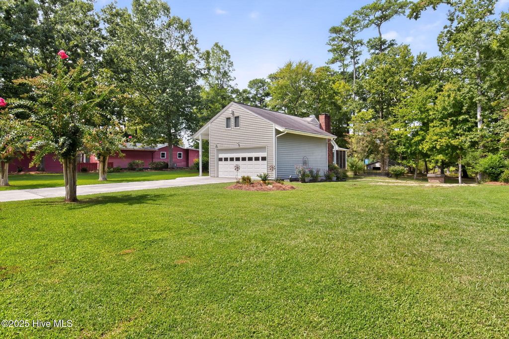Photo of 102 Sycamore Street, Hertford, NC 27944 (MLS # 100527989)