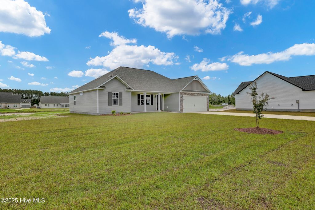 Photo of 310 Cotton Hill Place #Lot 108, Hubert, NC 28539 (MLS # 100497206)
