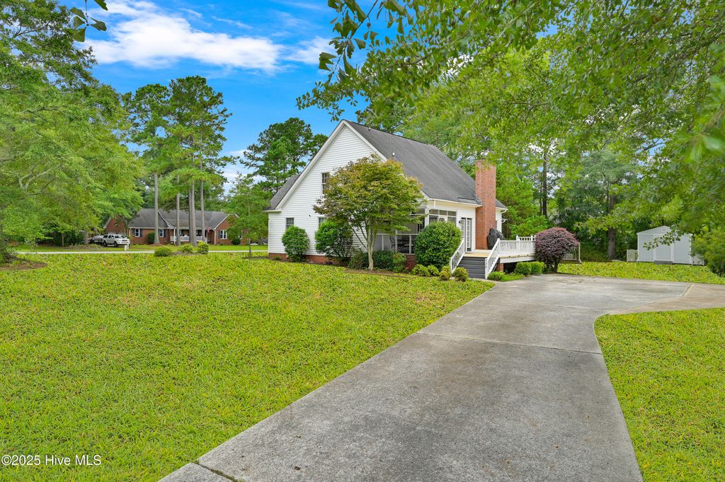 Photo of 730 Sir Hunter Drive, Greenville, NC 27858 (MLS # 100537183)