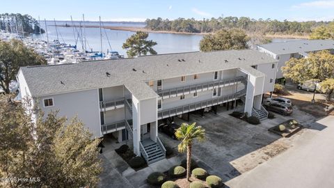 2203 Harbourside Drive New Bern NC 28560