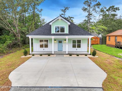 A home in Oak Island