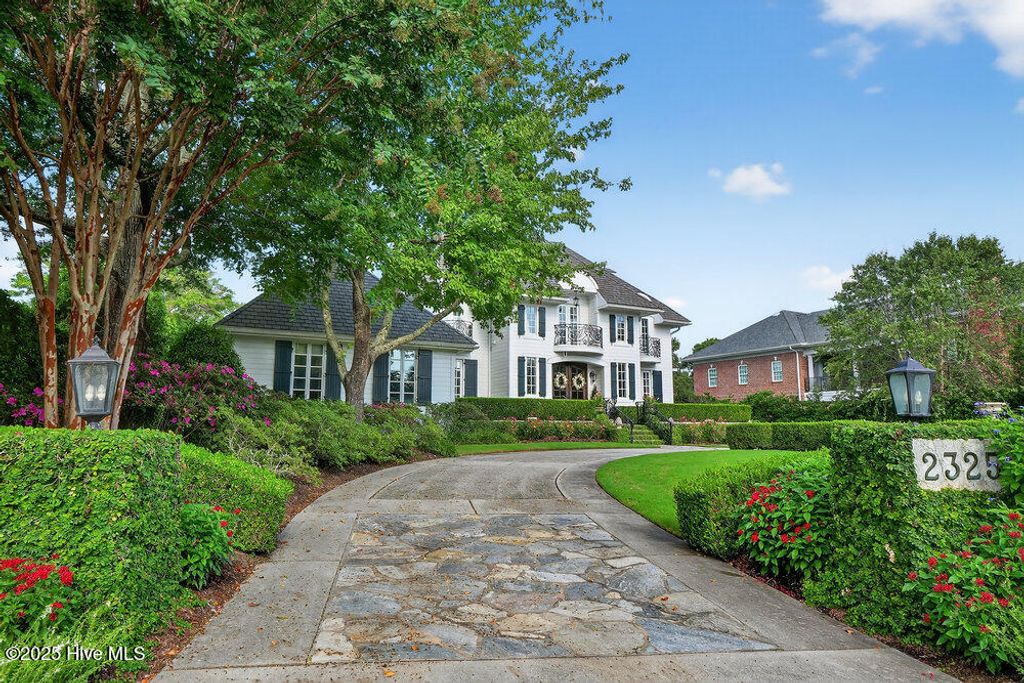 Photo of 2325 Ocean Point Drive, Wilmington, NC 28405 (MLS # 100523055)