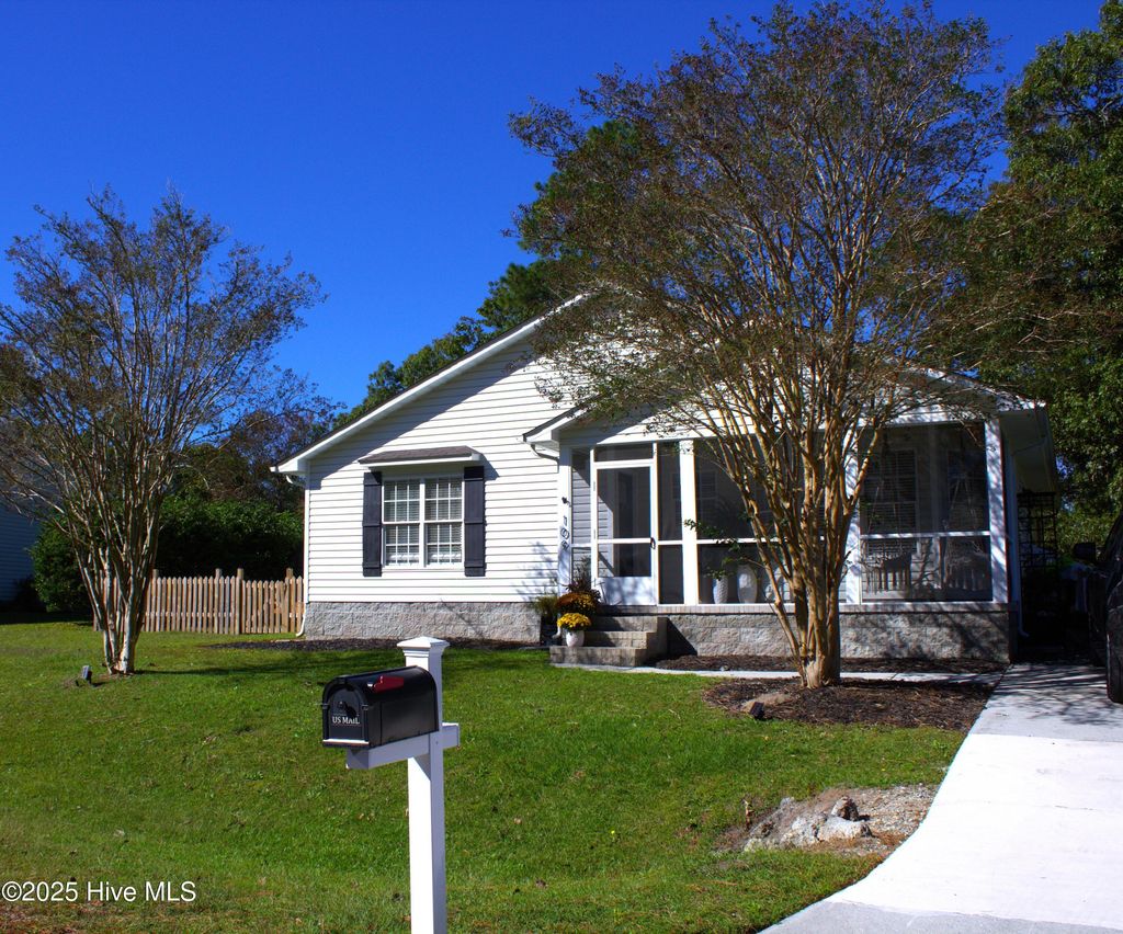 Photo of 109 Halls Creek Drive, Swansboro, NC 28584 (MLS # 100538366)