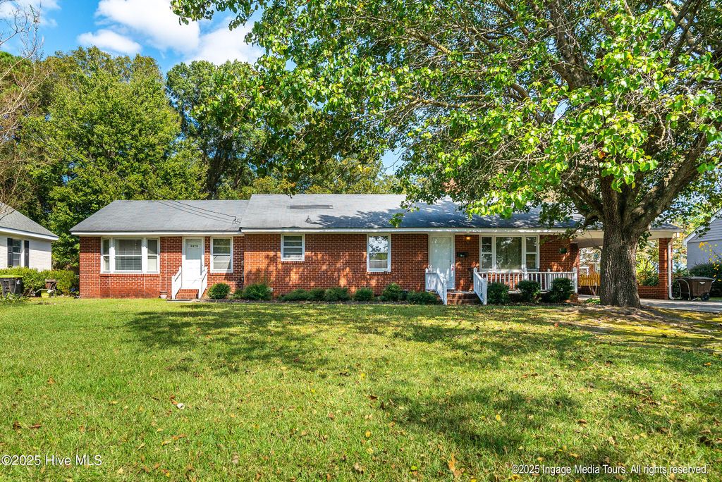 Photo of 3407 E Wilson Street, Farmville, NC 27828 (MLS # 100535686)